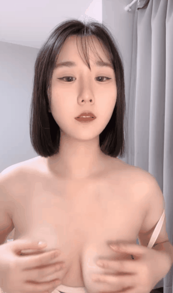 图片[1]-气质短发美少女！粉嫩奶子娇喘呻吟-山相欢迎您！
